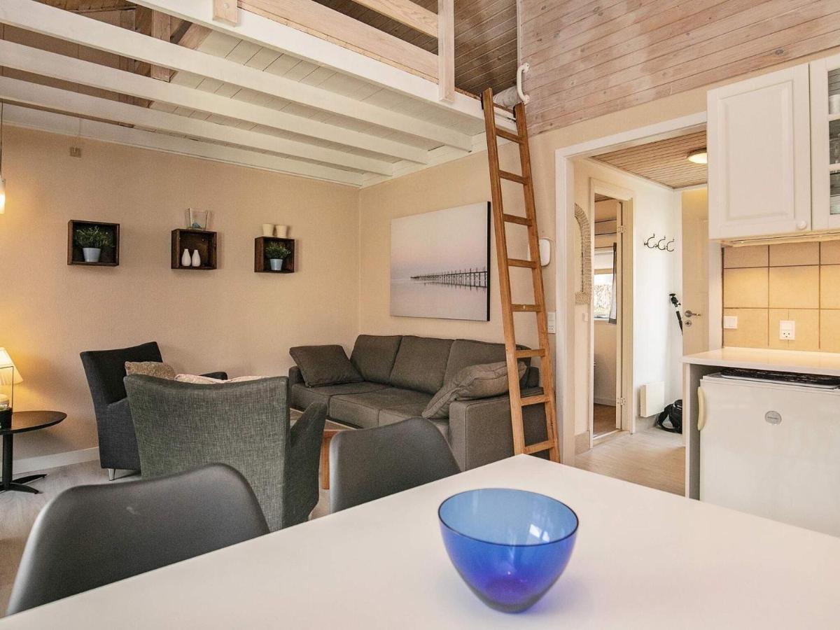 4 Person Holiday Home In R Sk Bing Эрёскёбинг Экстерьер фото